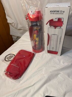 Infusion Pro 32 oz Fruit Infuser Water Bottle